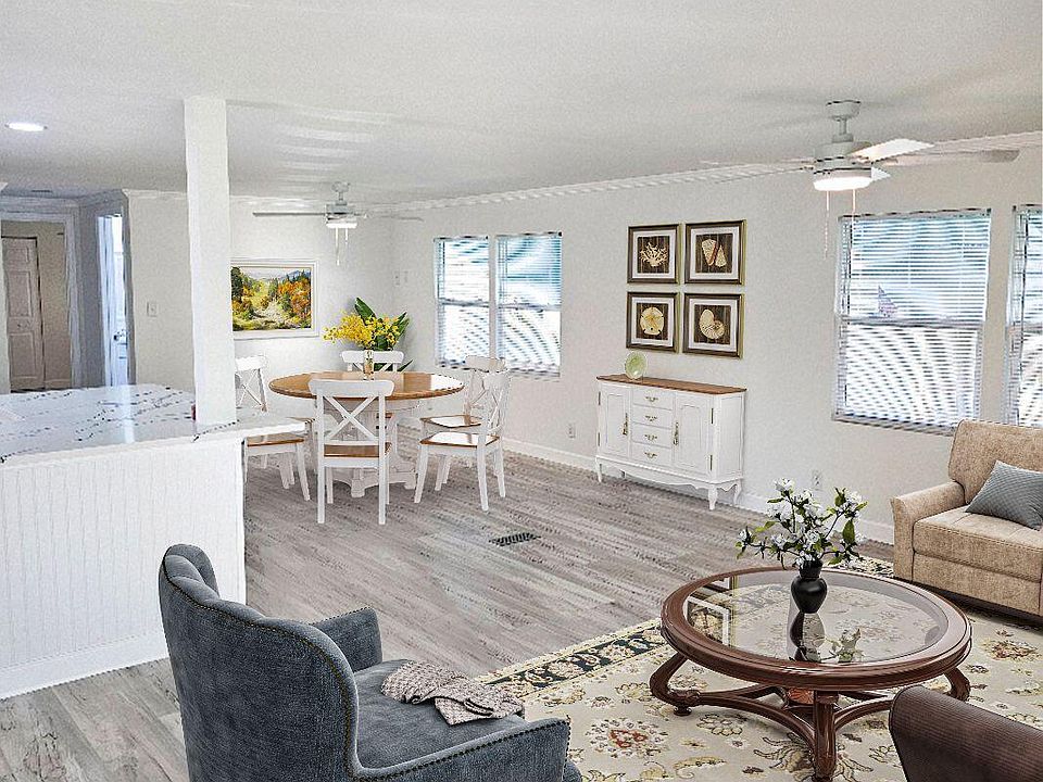 1st image of 179 NE Emerald Drive