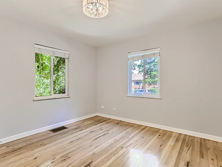 Upstairs Bedroom 2