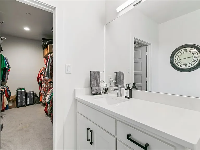 809 Meadow Bend Loop S — Photo 19