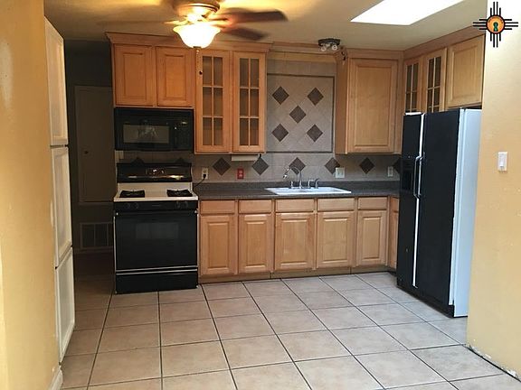 2nd image of 3105 Vassar Dr
