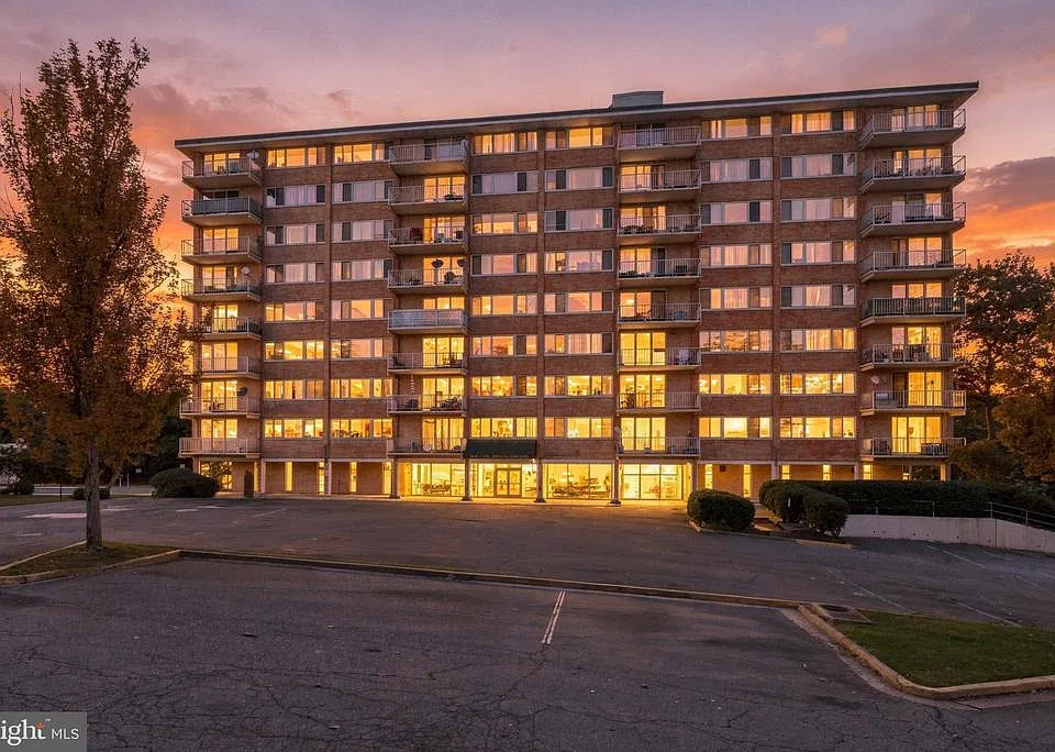 4520 King St #406