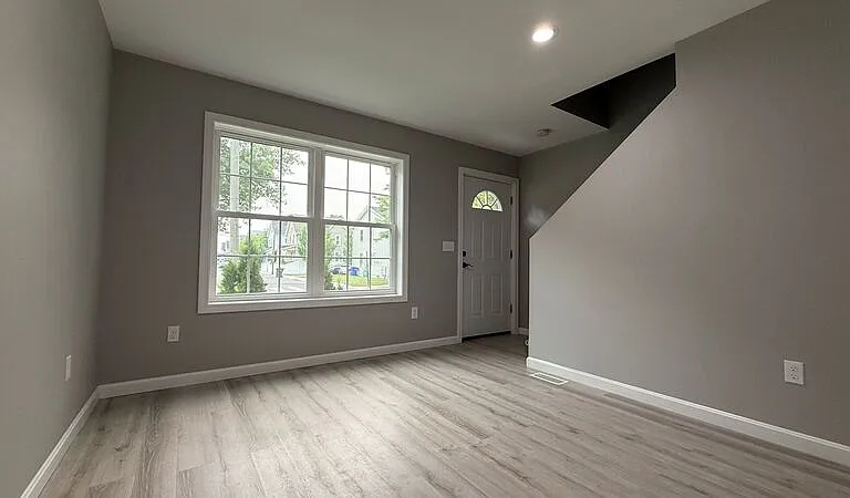 242 Eastern Ave — Photo 5