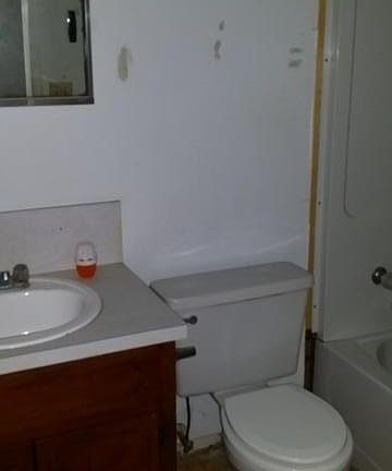 3rd image of 9980 Lynndale Dr