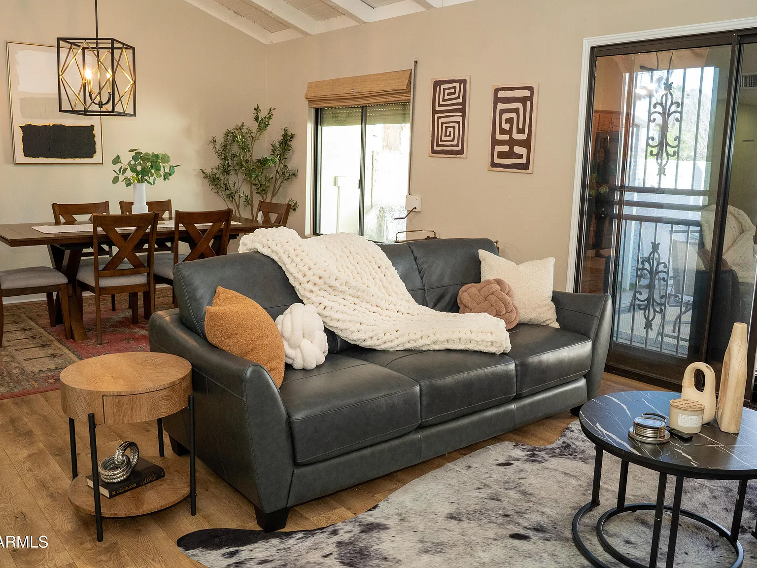3 bed, 2.0 bath, 1152 sqft, $2,500 — Photo 4