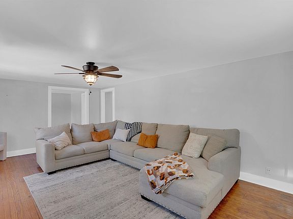 3rd image of 1114 West St