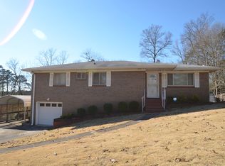 1012 Sherwood Forest Dr, Birmingham, AL 35235