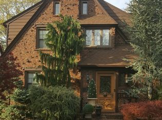 273 Griggs Ave, Teaneck, NJ 07666