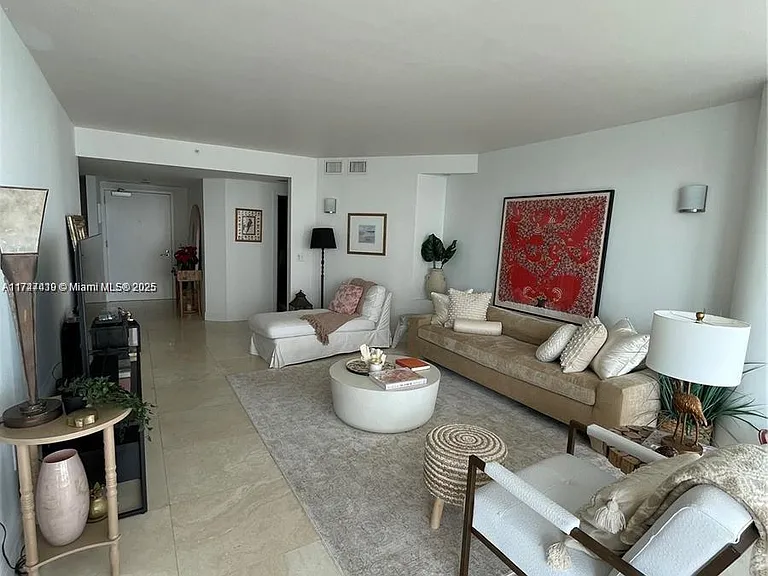 16400 Collins Ave #9 — Photo 8