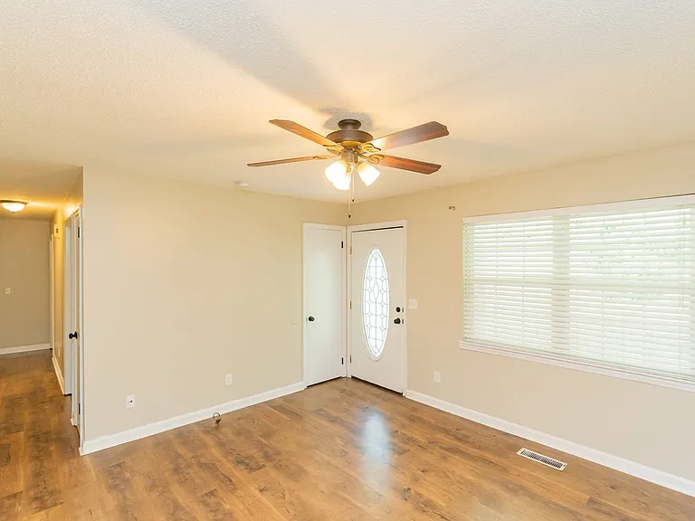 37 Anderson Rd — Photo 19