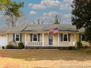 6367 Hawfield Dr, Fayetteville, NC 28303