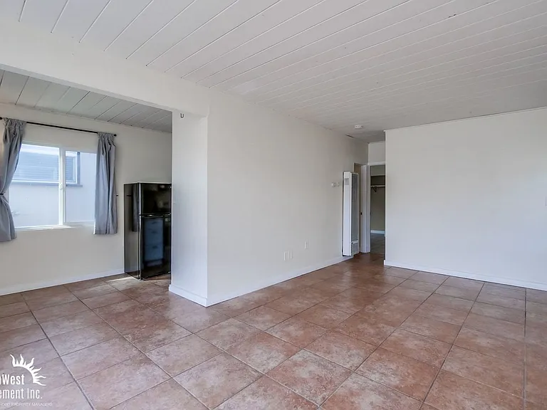 4342-4344 Temecula St — Photo 7