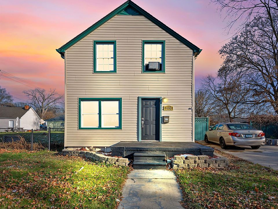 1st image of 2434 McDowell St
