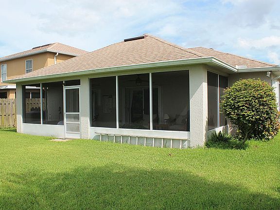 2nd image of 1920 Brookshire Cir