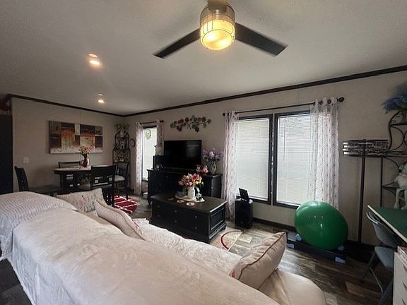 3rd image of 39500 W Warren Rd #274