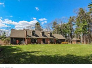 205 Reverknolls, Avon, CT 06001