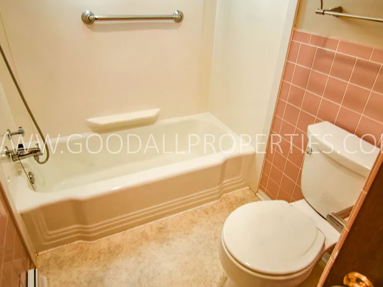 7035 Forest Ct — Photo 9
