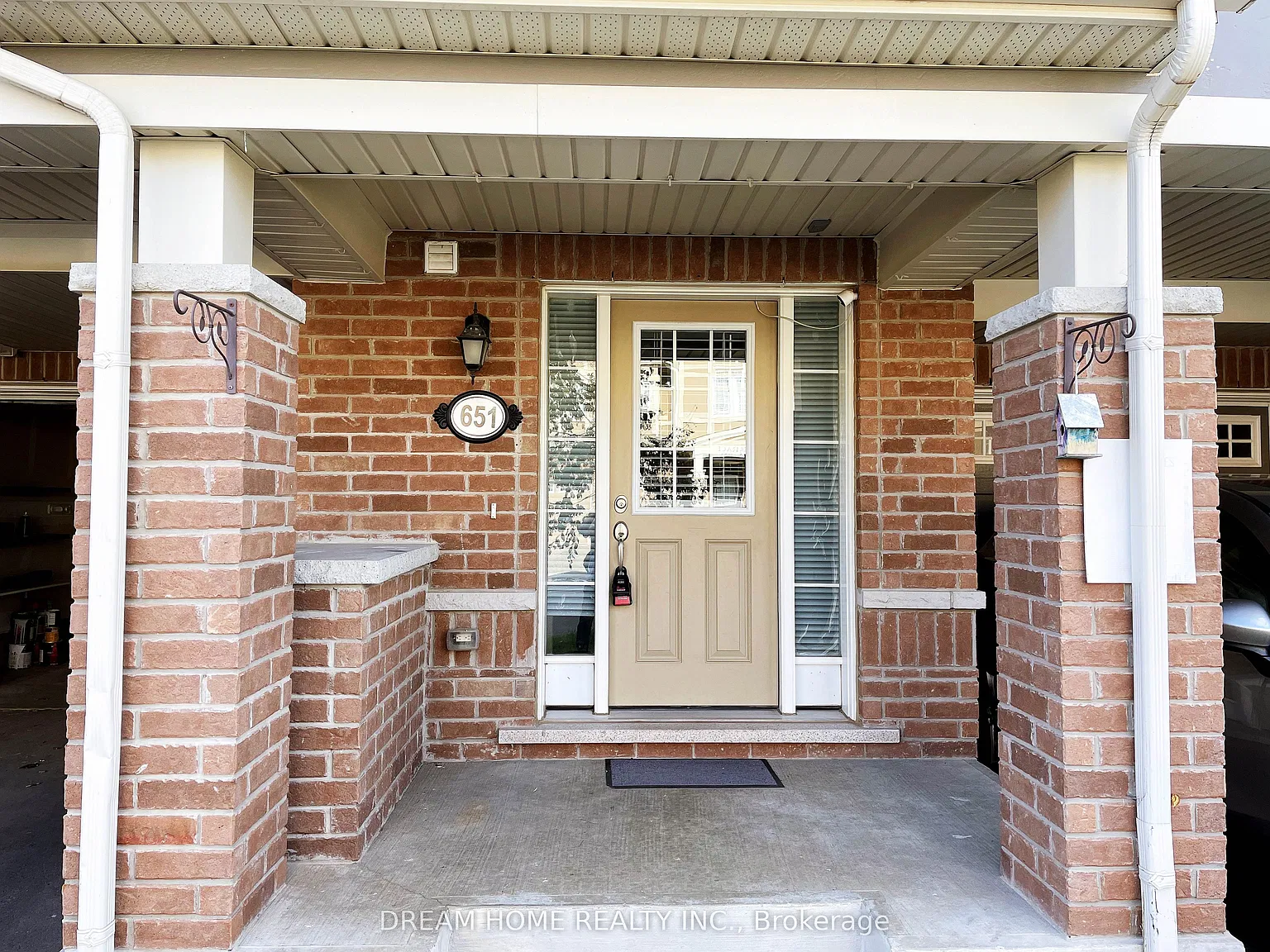 3 bed, $2,950 — Photo 2