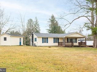 685 Oakland Dr, Oakland, MD