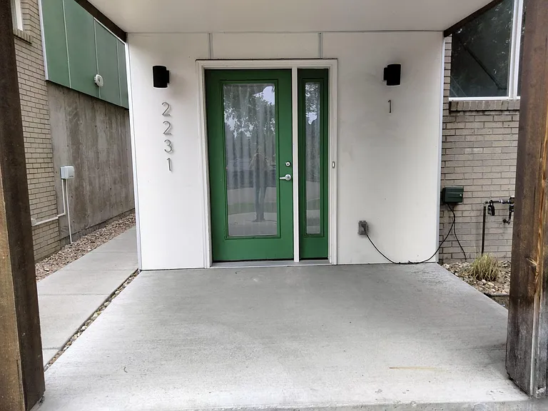 2231 N Eliot St #1 — Photo 2