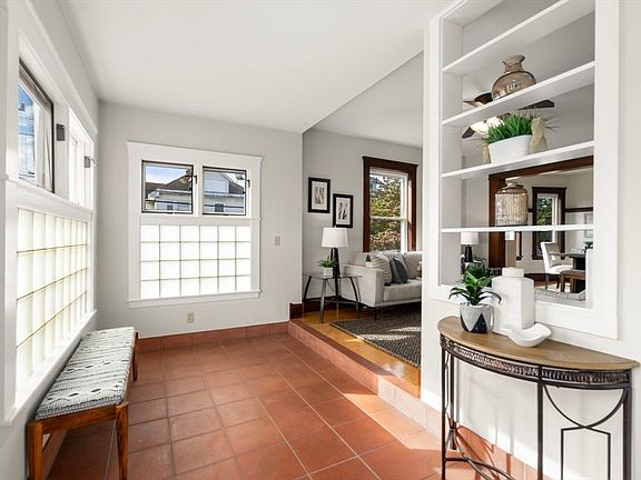 3rd image of 122 School St #1