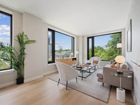 153-10 88th Avenue image 1 of 33