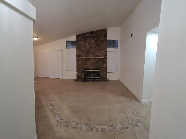 11615 Cornell St — Photo 6