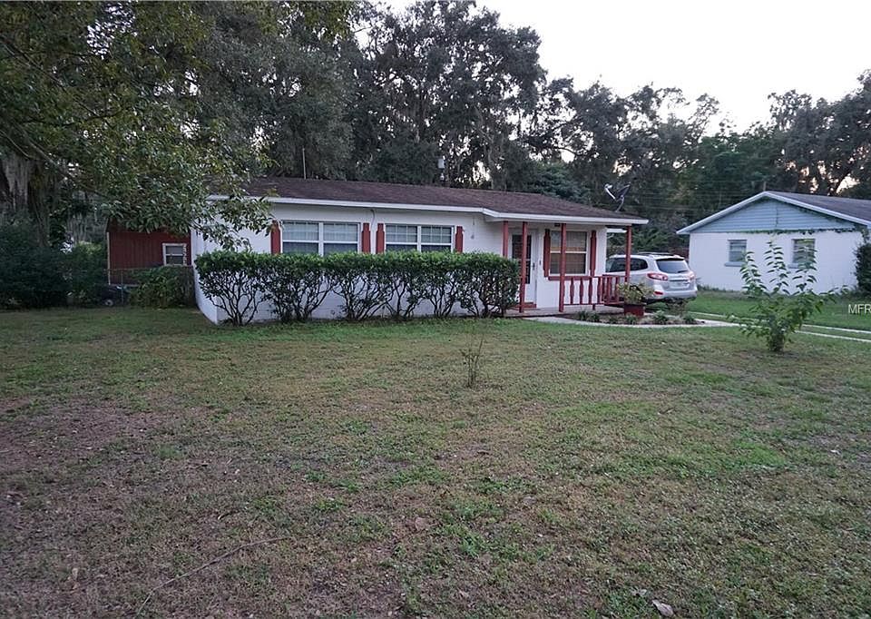 2nd image of 2716 Dixie Rd