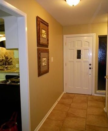 5th image of 1719 Deerfield Dr