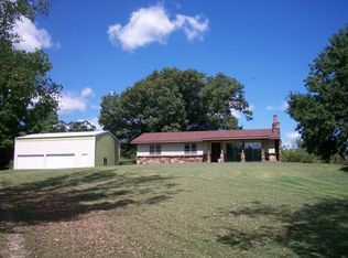 1600 Evergreen Dr, Cassville, MO 65625