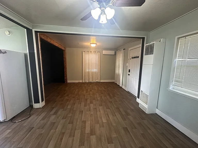115 Hall St — Photo 5