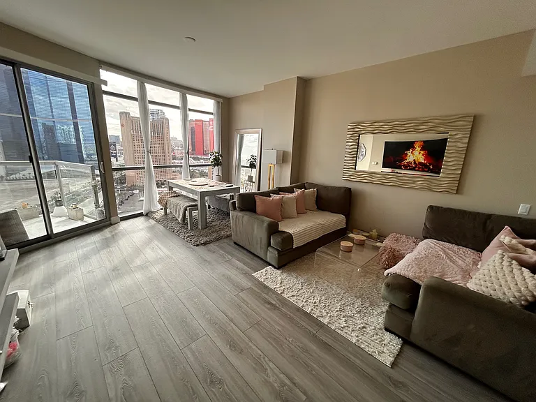 200 W Sahara Ave #2505 — Photo 14