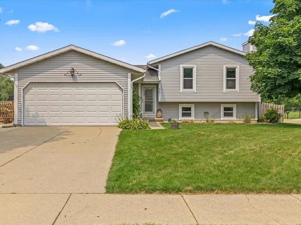 381 Cherry Wood Dr, Oregon, WI 53575
