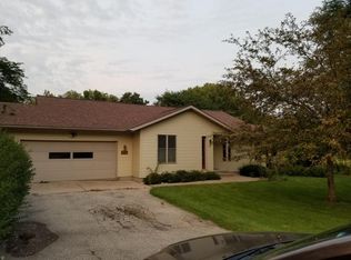 W4364 Drectrah Rd, La Crosse, WI 54601