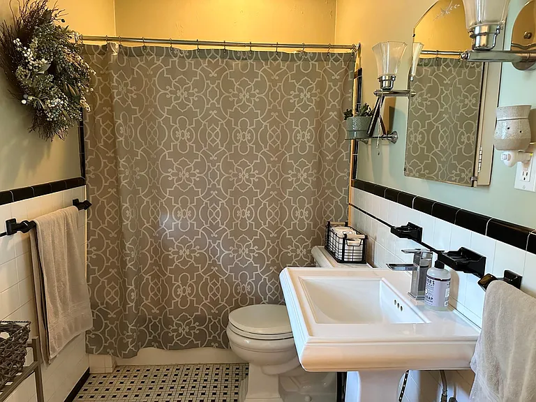 144 Lexington Ave #1 — Photo 8