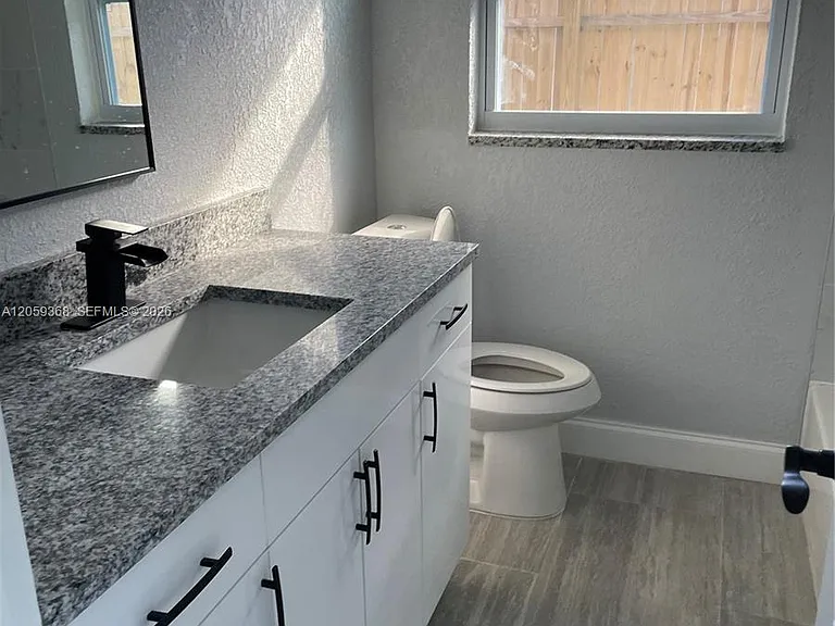 737 Sesame Ct — Photo 7