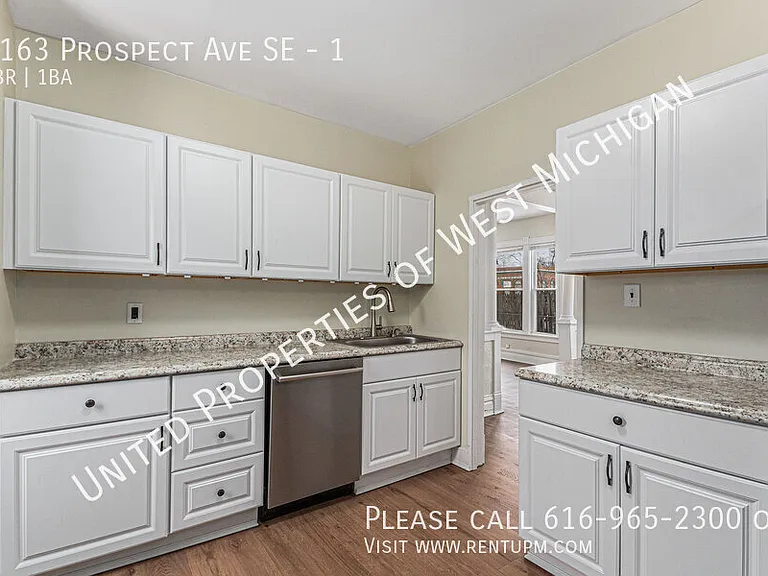 1163 Prospect Ave SE #1 — Photo 1