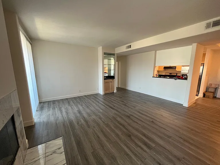 1240 S Corning St #102 — Photo 3