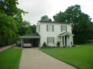 401 S Queen St, Windsor, NC 27983