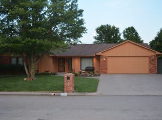 2505 Southlawn Dr, El Reno, OK 73036