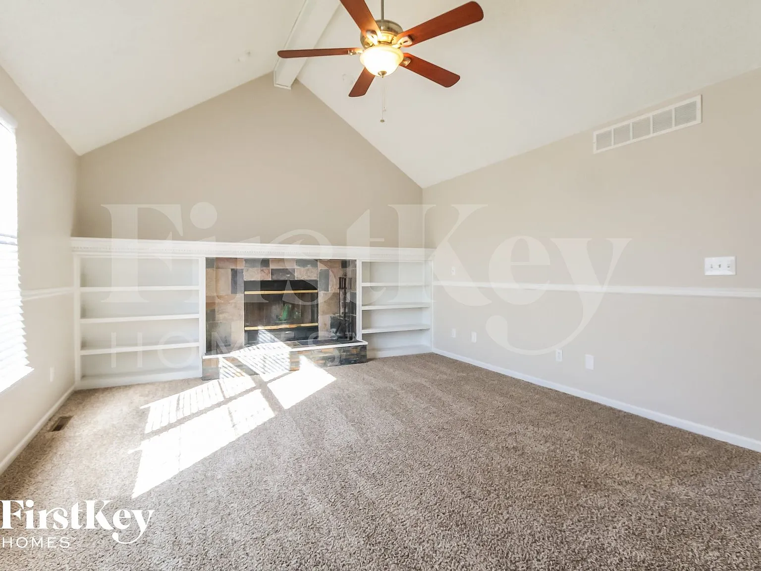 3 bed, 2.0 bath, 1671 sqft, $2,445 — Photo 3