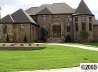 9101 Sunday Silence Dr, Waxhaw, NC 28173