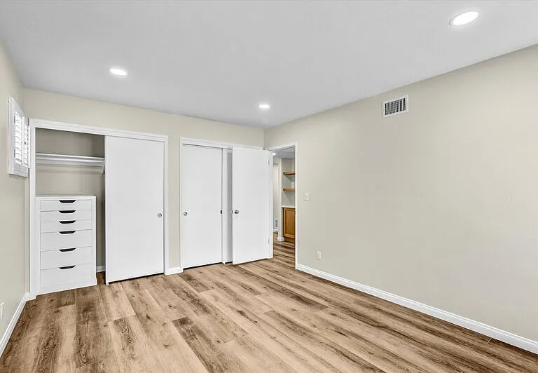 1165 Catalina Blvd — Photo 12