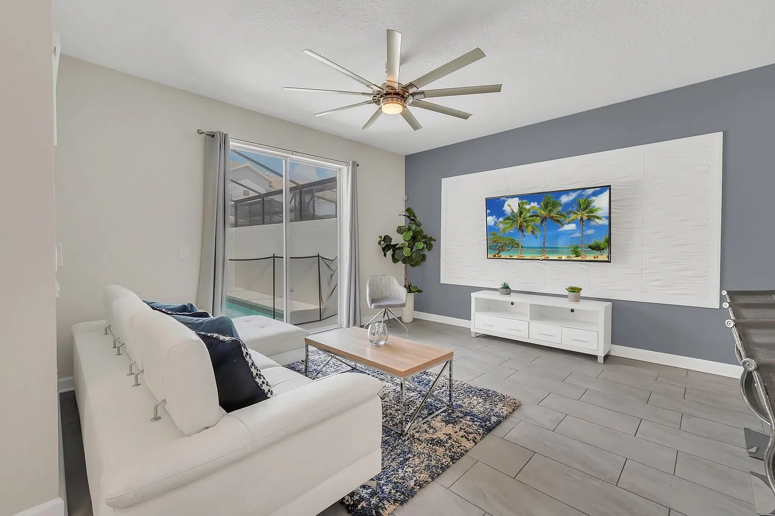 4 bed, 3.0 bath, 1915 sqft, $4,796 — Photo 4