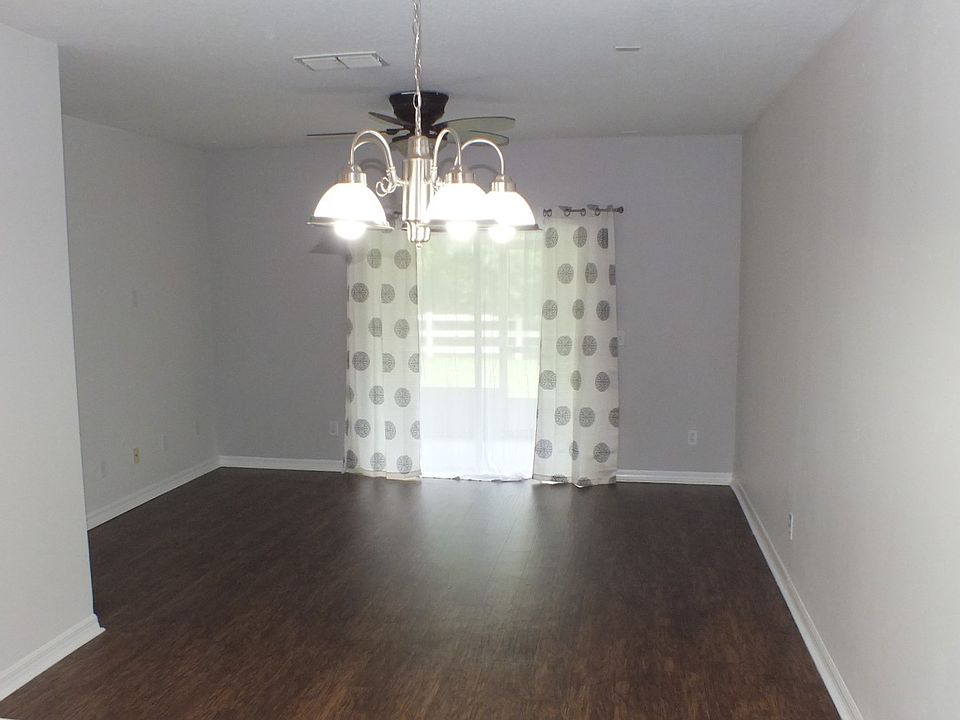 1st image of 432 Wilton Cir