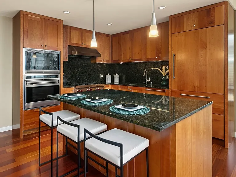 500 106th Ave NE #2105 — Photo 6