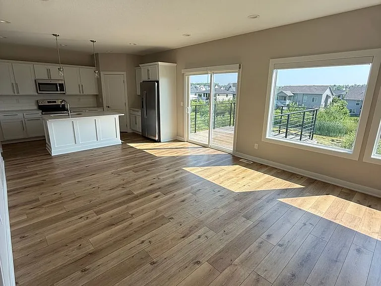 1550 S Kings Grove Ave — Photo 3