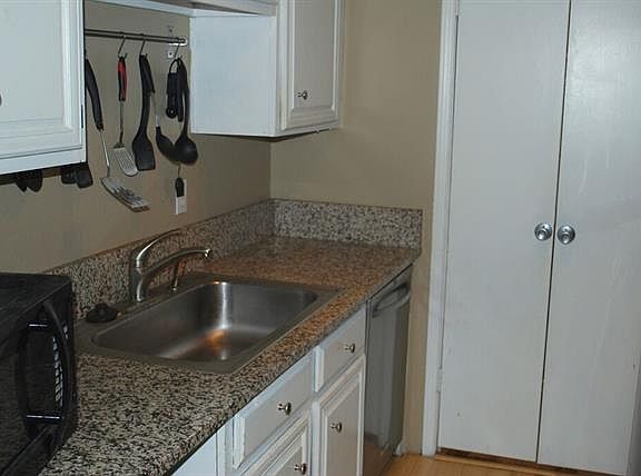 5th image of 3550 Country Square Dr APT 107