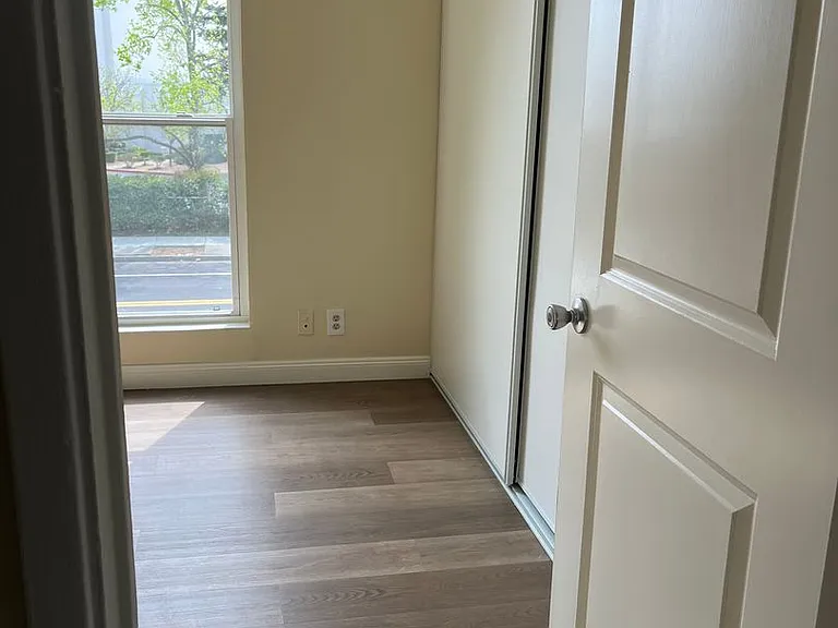 1655 Sutter St — Photo 8