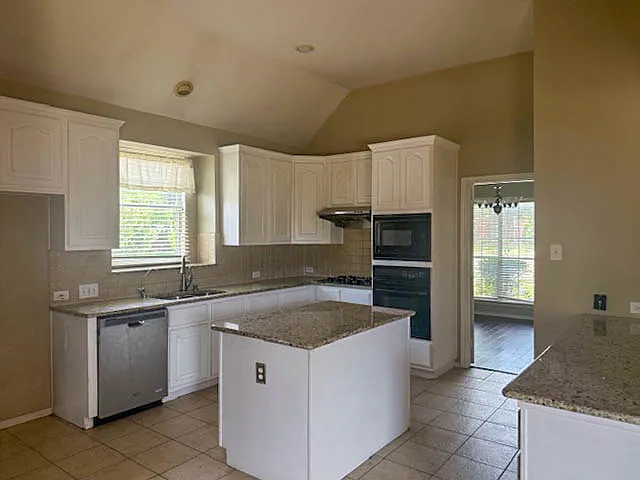 104 San Mateo Ct — Photo 34