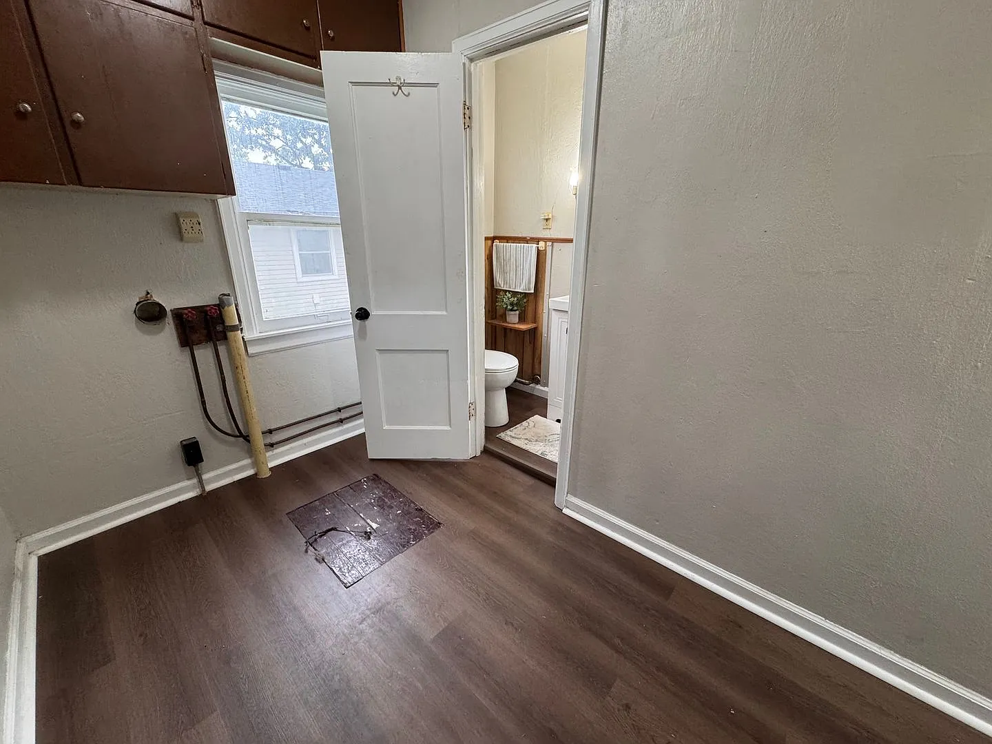1 bed, 1 bath home for rent in quiet Waterloo neighborhood — Photo 3